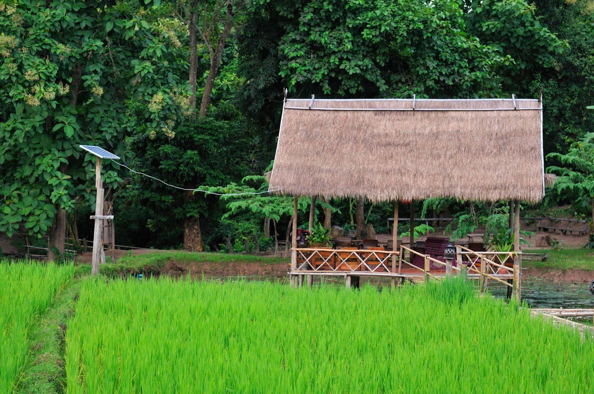 Kamu Lodge Pak Ou Buitenkant foto