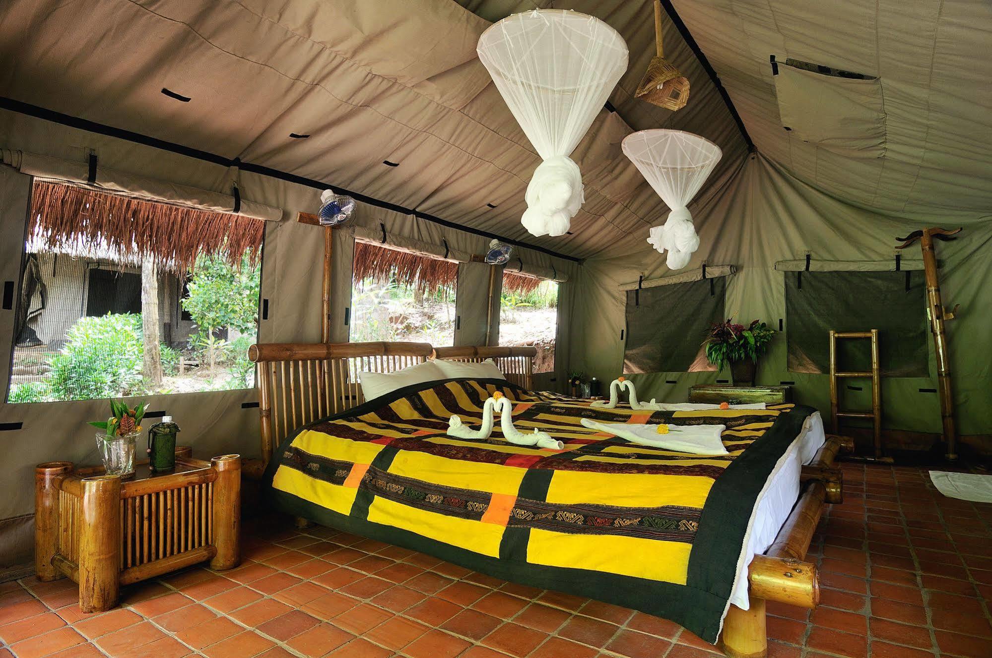 Kamu Lodge Pak Ou Buitenkant foto